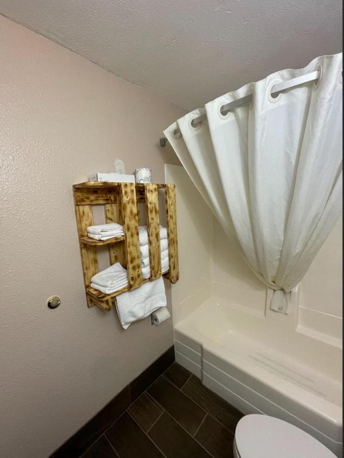 Glendive Lodge 外观 照片